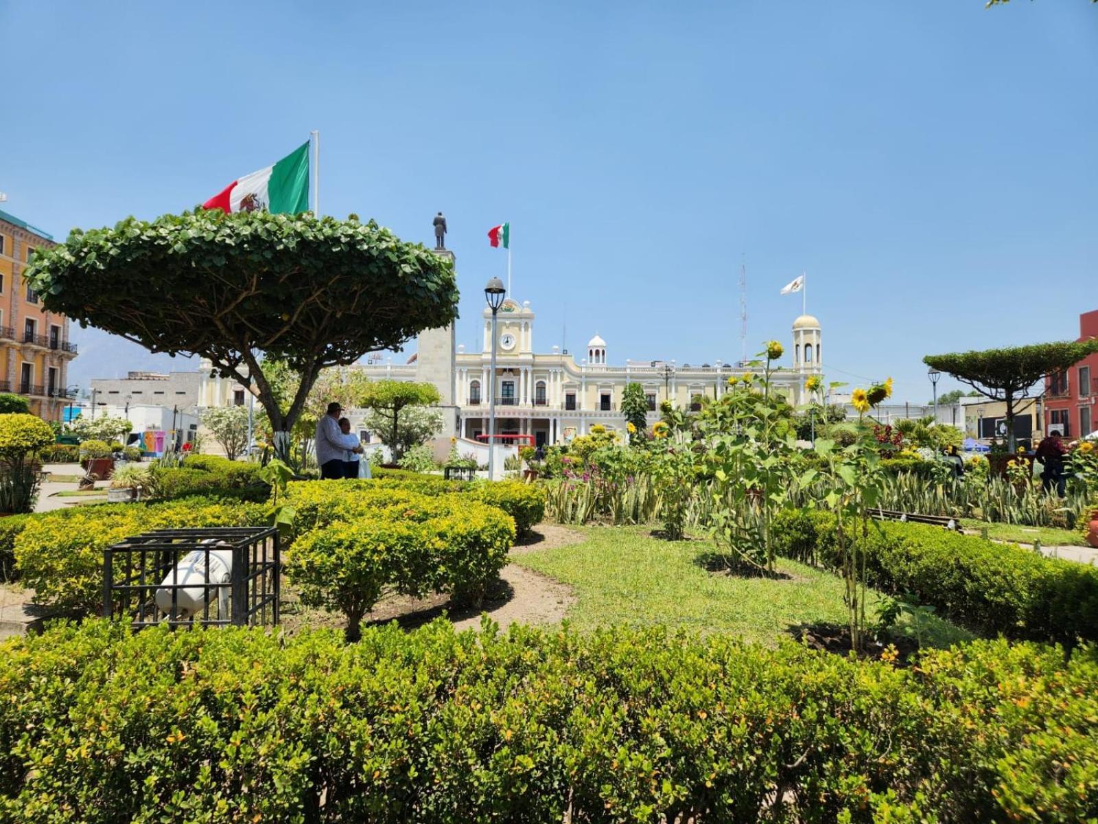 Hotel El Mexicano Tepic Centro Exterior foto